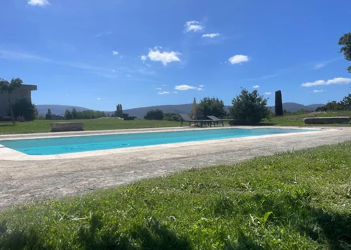 Casa Rural De Un Artista En Plena Naturaleza Piscina Y Parque De Esculturas En Villarcayo